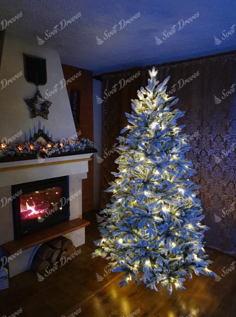Umetno božično drevo 3D Smreka Kraljevska LED