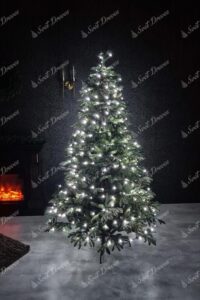 Božična LED osvetlitev v hladni beli barvi